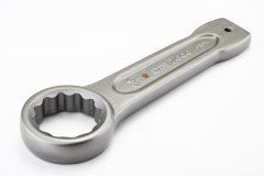 在这场惊天动地的常规爆