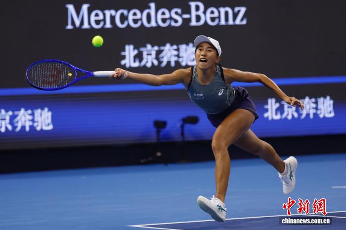 张帅凭外卡在中网女子单打以2比1逆转扎哈罗娃晋