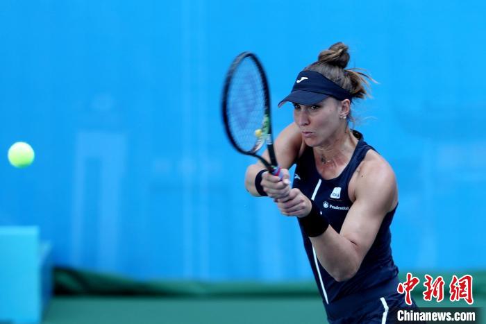江西网球公开赛头号种子玛雅爆冷出局 日比野菜