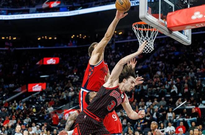 快船末节追分难挽败局 伦纳德伤退加兰独挑大梁