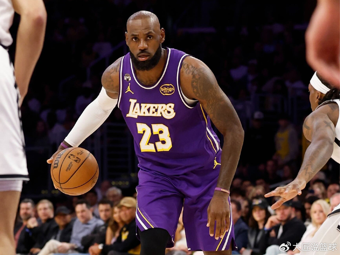 西部排名格局剧变 雷霆马刺争夺榜首湖人火箭暗