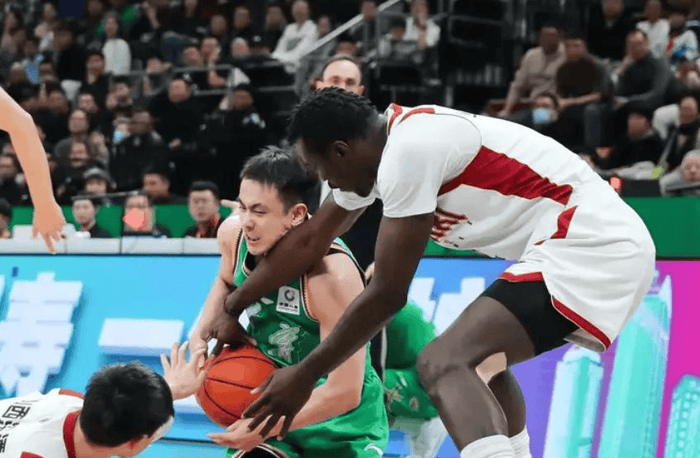 辽宁队逆转山西队多点开花终结15分大逆转