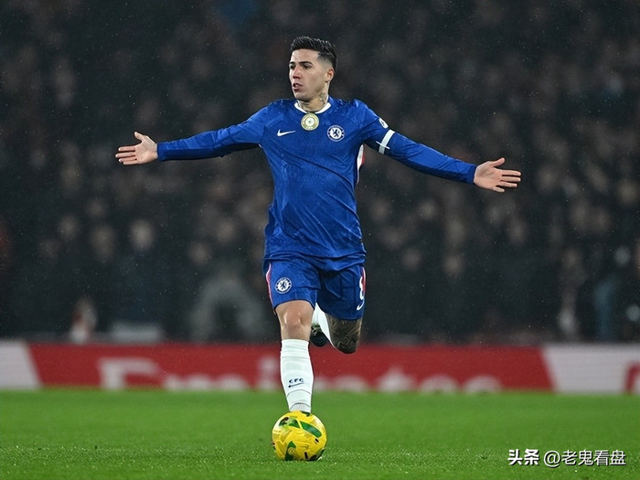 曼联瞄准南安普顿新星查尔斯 2000万镑或成关键引