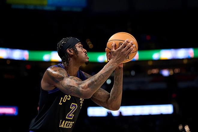 湖人逆转勇士终结三连败 范德比尔特贡献关键表